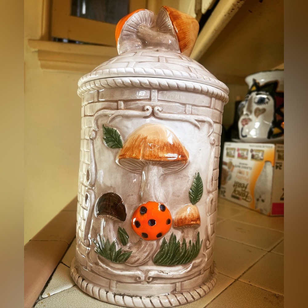 Mushroom cookie jar canister make offer Taiwan
